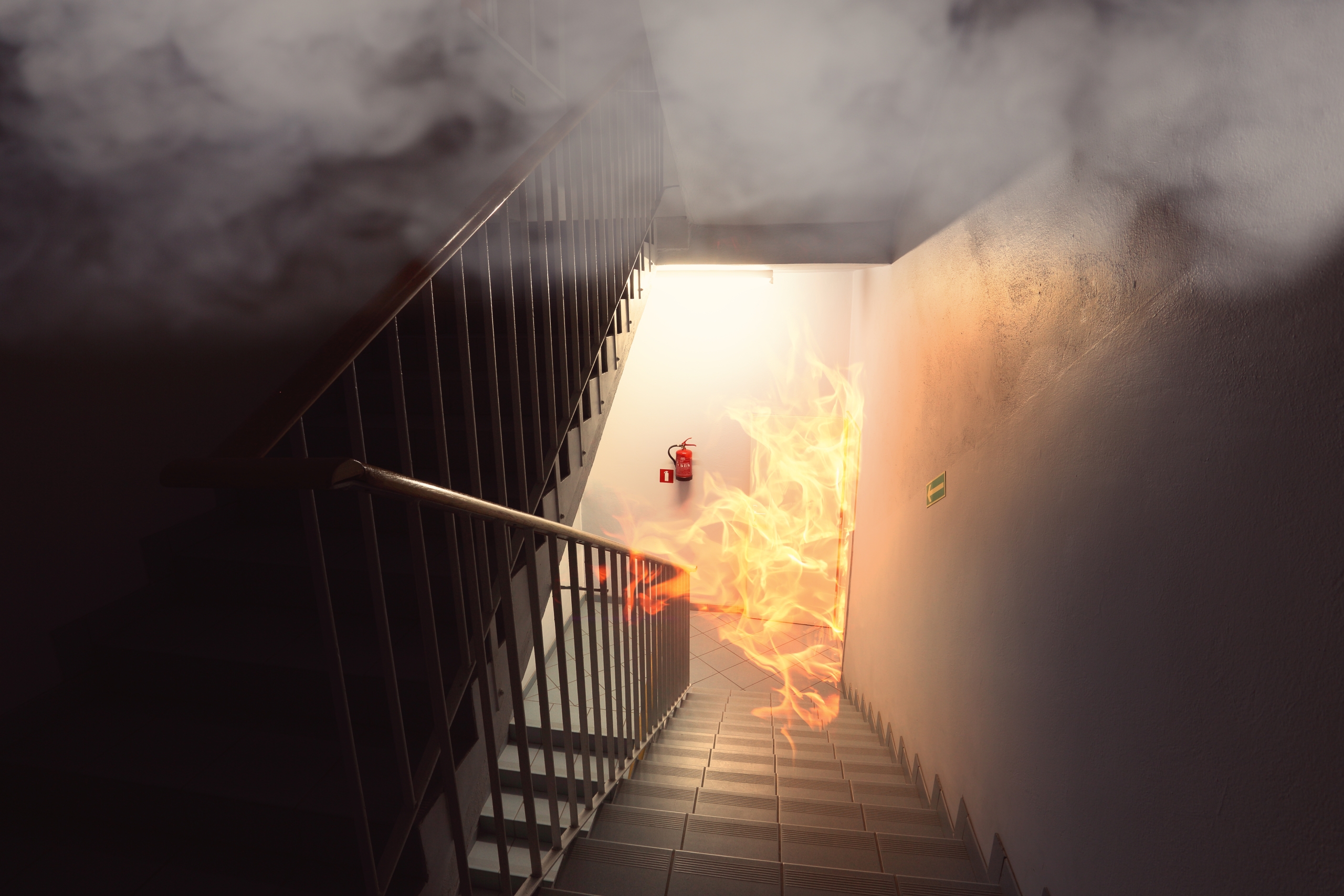 Brandschutz Feuer im Treppenhaus Brand